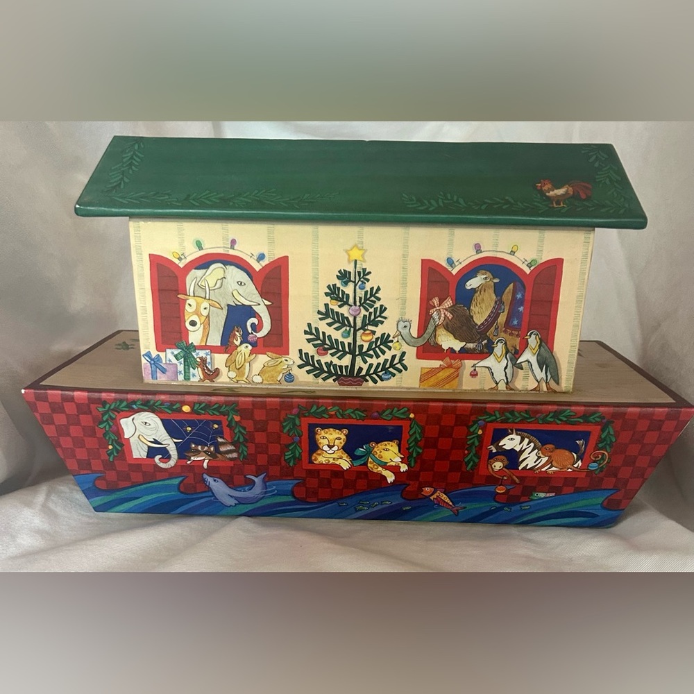 VINTAGE HALLMARK NOAH'S Ark Christmas Card Holder Storage Box 13.5” x 6” x 8”
